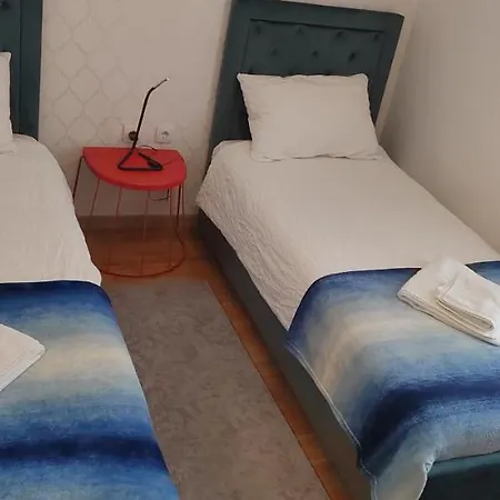 Aparthotel Restoran Orijent 5 *