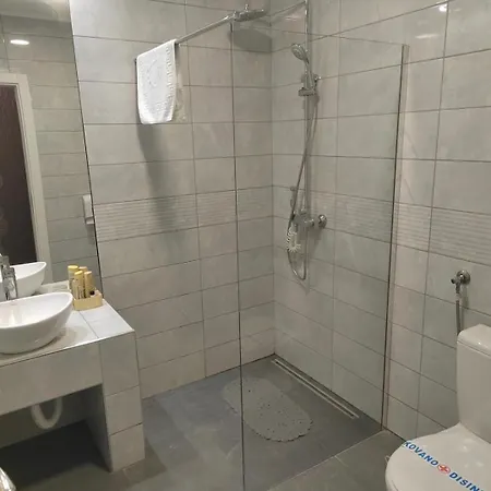 Aparthotel Restoran Orijent 5 *