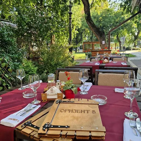 Restoran Orijent 5 Aparthotel 4*