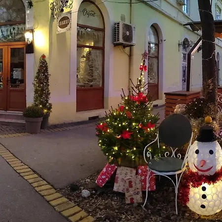 Aparthotel Restoran Orijent 5 4*